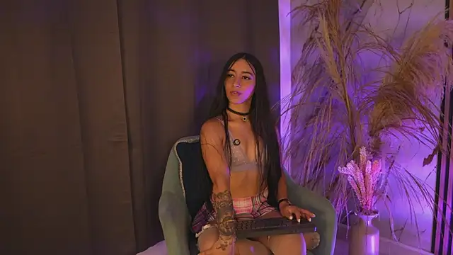 Aria_velvet_ webcam