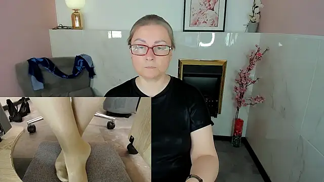 Alexandra_Kind webcam