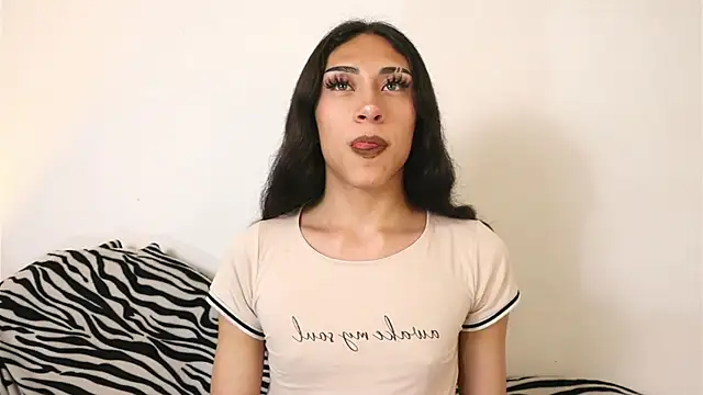 Velvet_Raze webcam