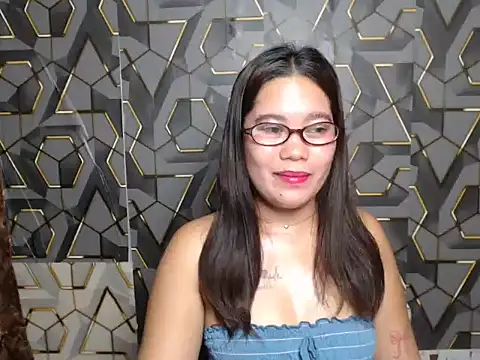 ur_prettychelsie webcam