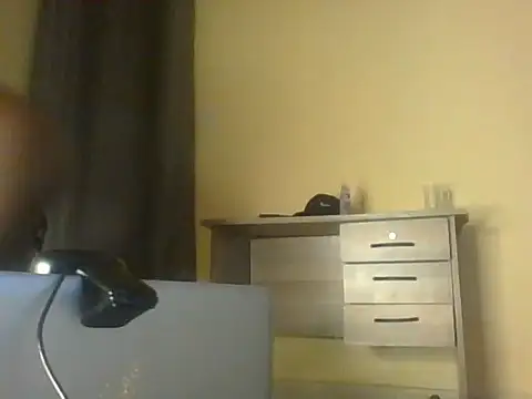 sweets_vibes webcam