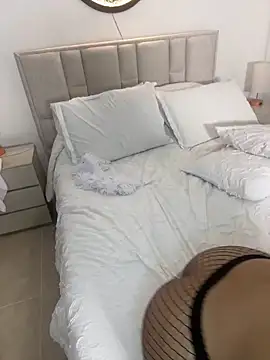 Kristine_Connor webcam
