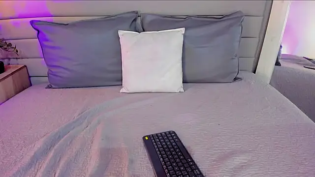 Miia_ferrarii webcam