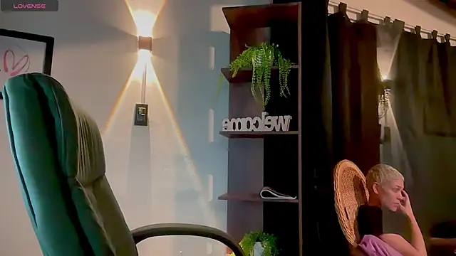 MarcellaGriffin webcam