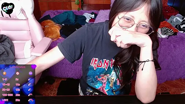 MidoriQuiinn webcam