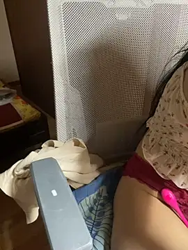 Mina048 webcam
