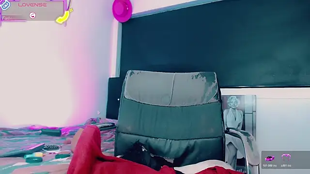 Kendall_hornyy webcam