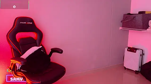 samantha_tattu webcam