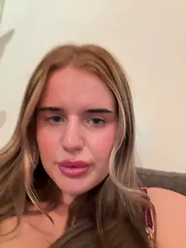 Yourhornyslut