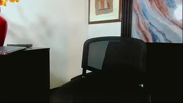katha_Crawford webcam