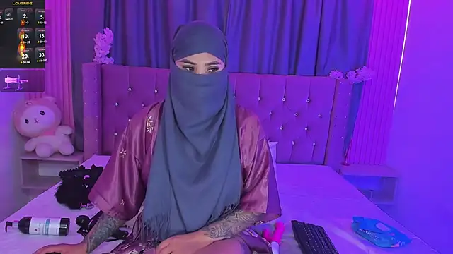 Nayla-Mouna webcam