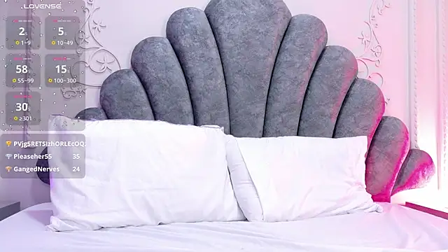 Emily-Cooper- webcam