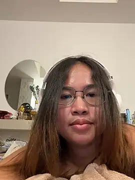 Ponthip webcam