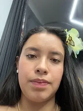 Miss_Bella_Flame webcam