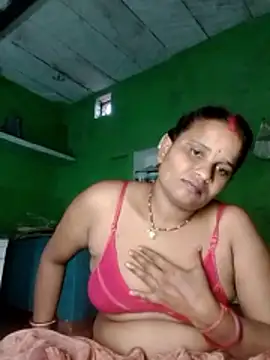 Shivani09900 webcam