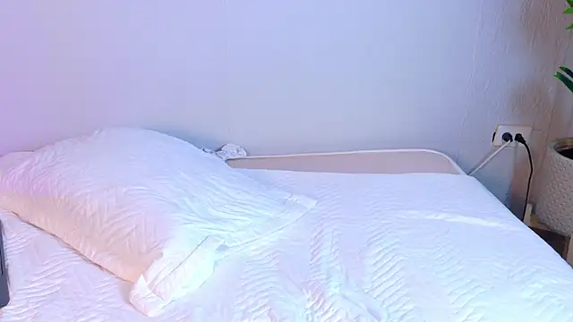 ZoeyPetit webcam