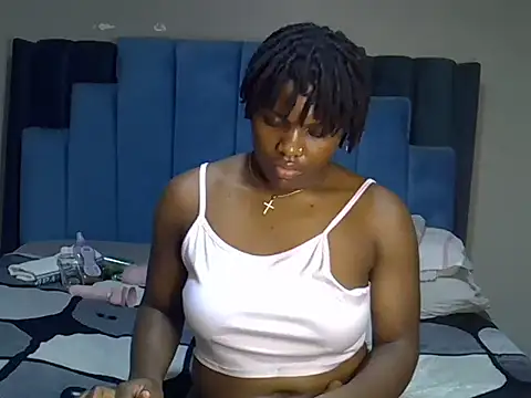 melanin_moon webcam