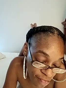 Jasmine_FullsShine webcam