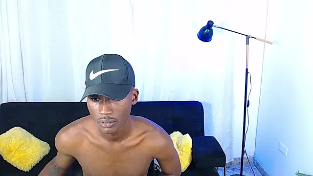 alexaandro18 webcam