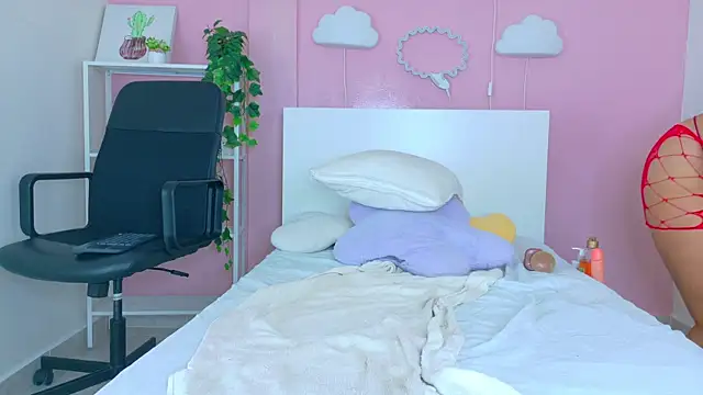 SeleneGibson__ webcam