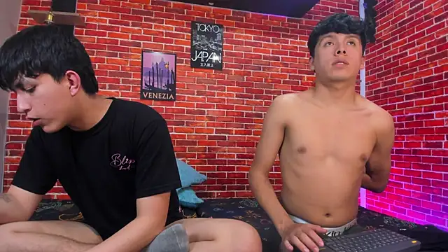 Hoot_boyss_ webcam