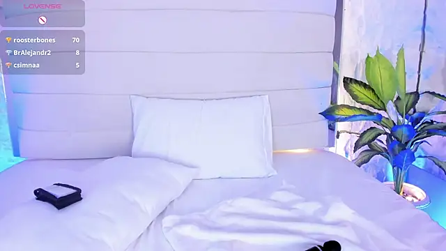 Ali_Hamilton webcam