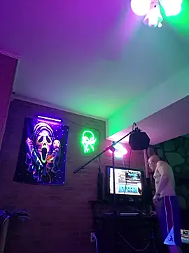 chronic_vibez webcam