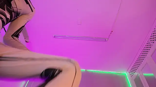 cheys_mast (M twink) - erotic dance😈