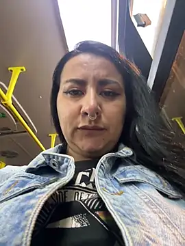 Abril_Luv webcam