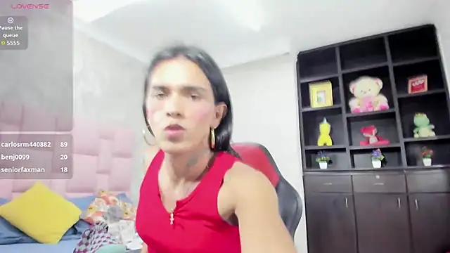Mara_Summerr webcam