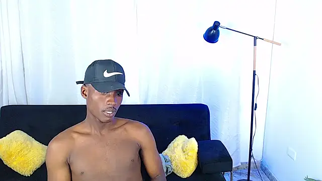 alexaandro18 webcam