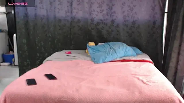 miia-big1boobs_ webcam