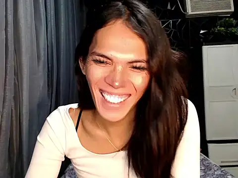 GORGEOUS_CARMEE webcam