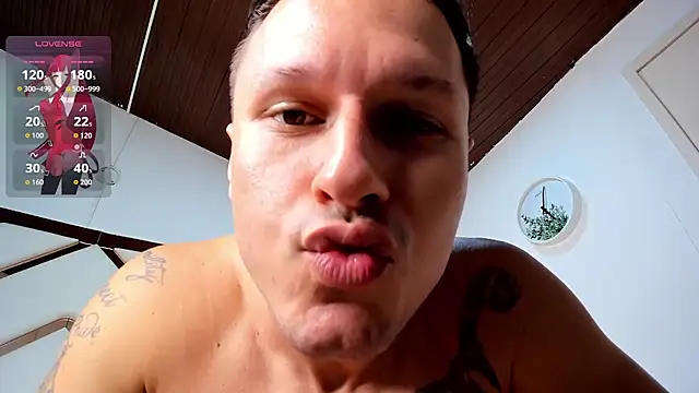 Justin_valverde webcam