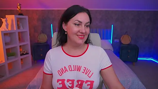 VelvetLuck webcam