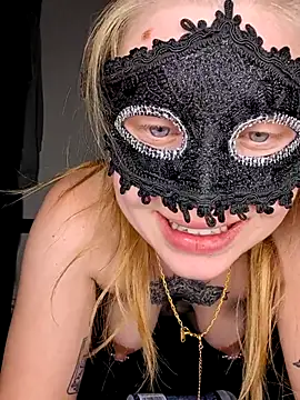 Manon_secret00
