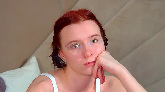 ArinaKubrick webcam