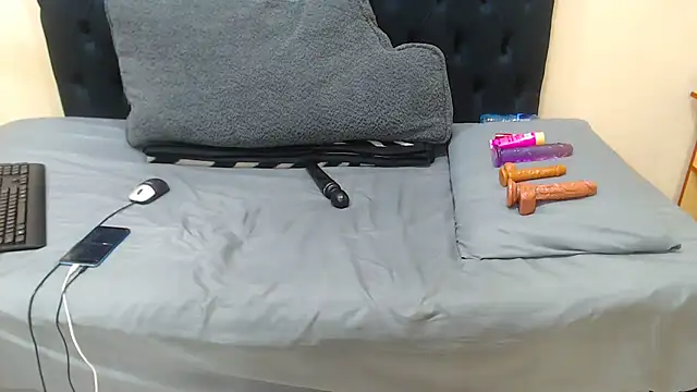 SexiestChoc webcam