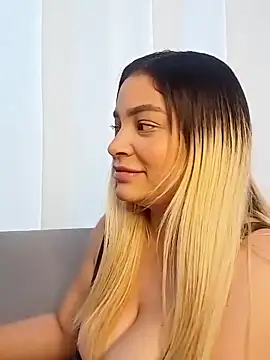 you_laila webcam
