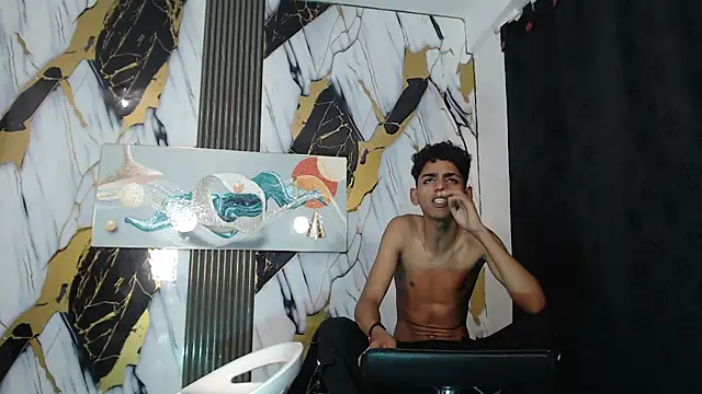 GOLDEN_2026 webcam