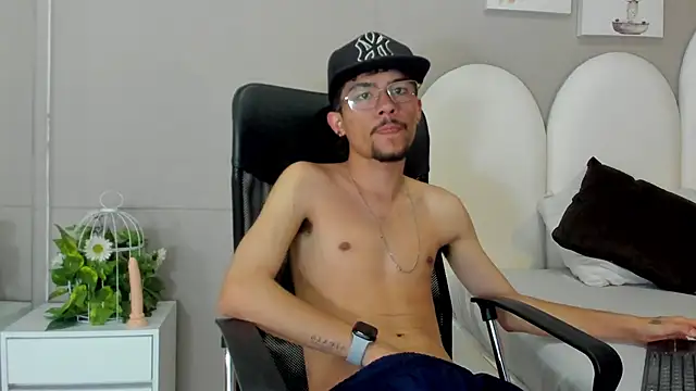 jake_miller__ - Jake_miller__'s free webcam - UK Sex Cams
