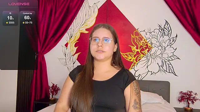 Lia_Avalon webcam