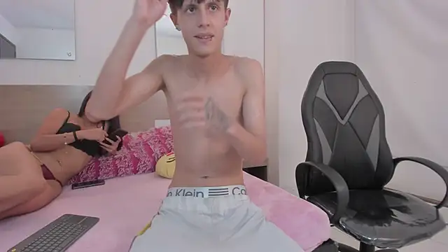 AlissonandJoey webcam