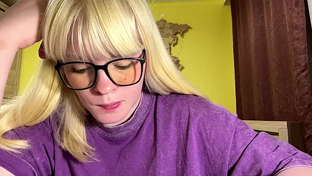LeslyKelly webcam