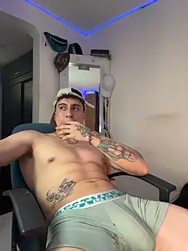 strongboy_ webcam