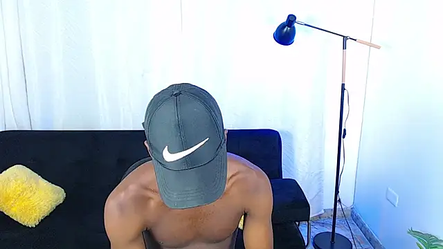 alexaandro18 webcam