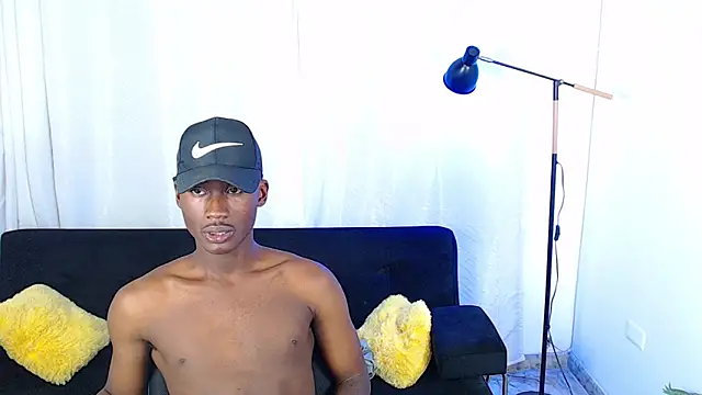 alexaandro18 webcam