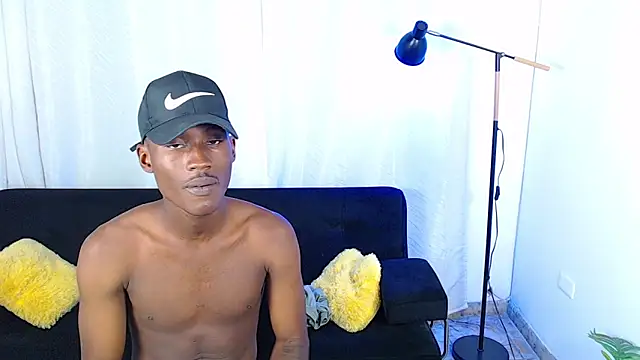 alexaandro18 webcam