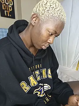 SquirtQueen16 webcam