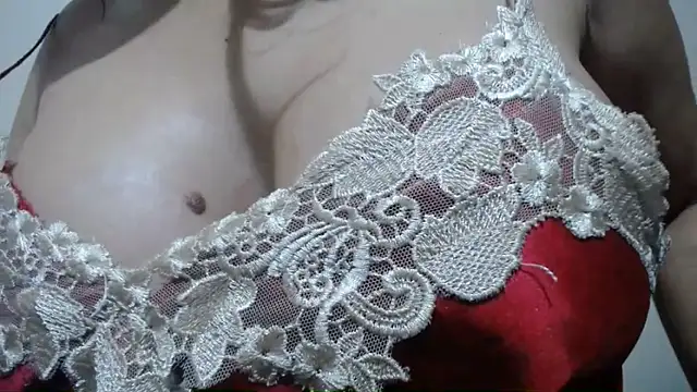 KAROLCANDY webcam